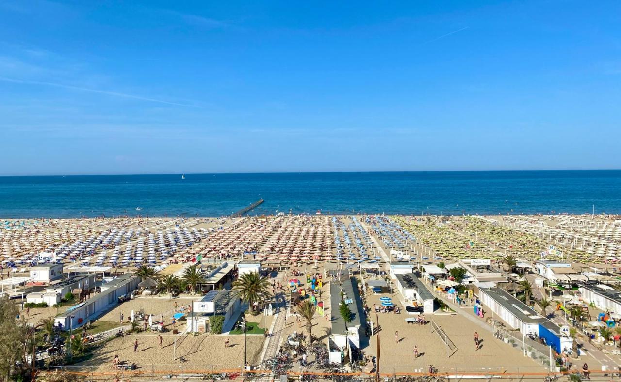 Hotel Columbia Frontemare Rimini Dış mekan fotoğraf