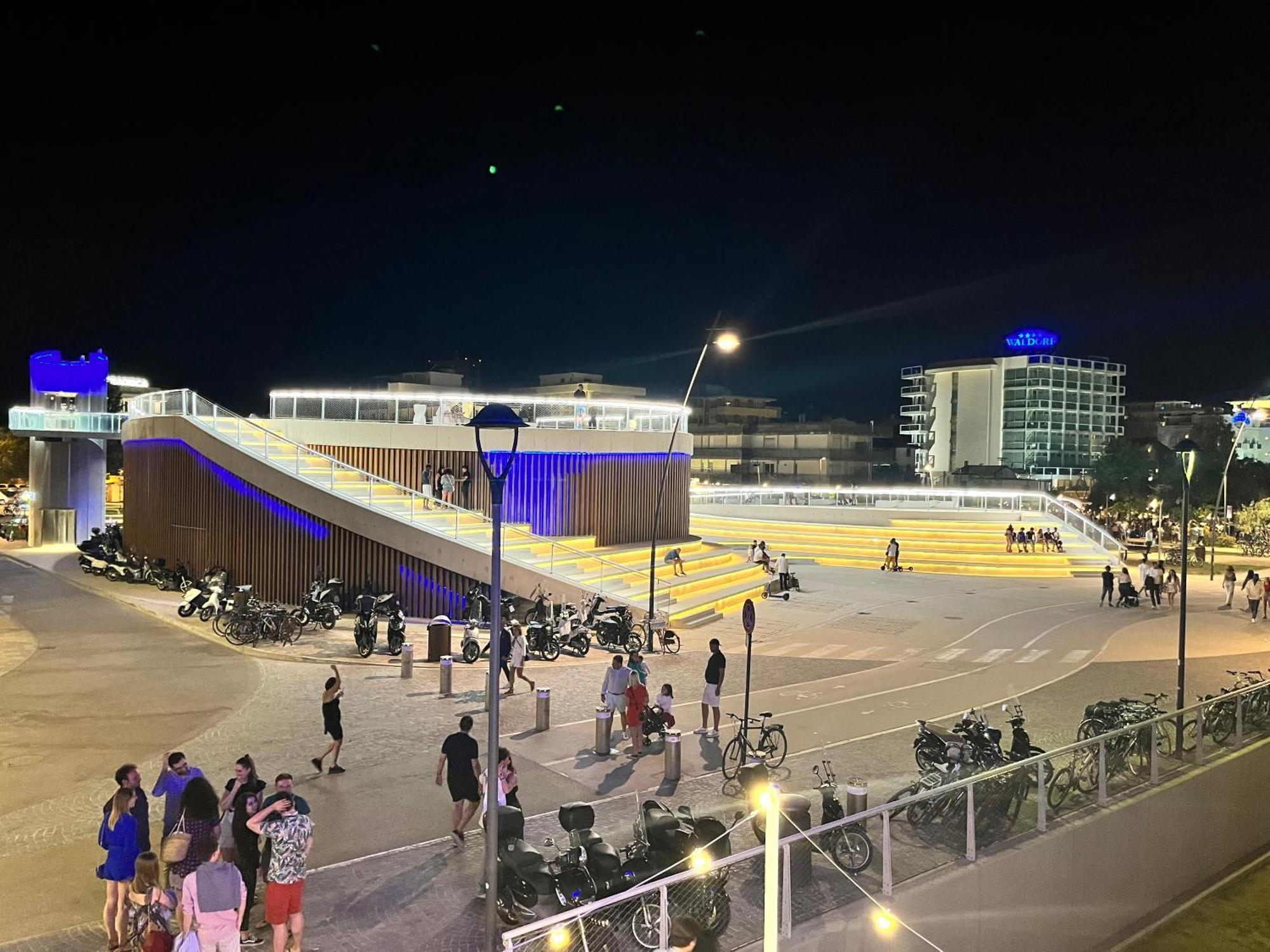 Hotel Columbia Frontemare Rimini Dış mekan fotoğraf