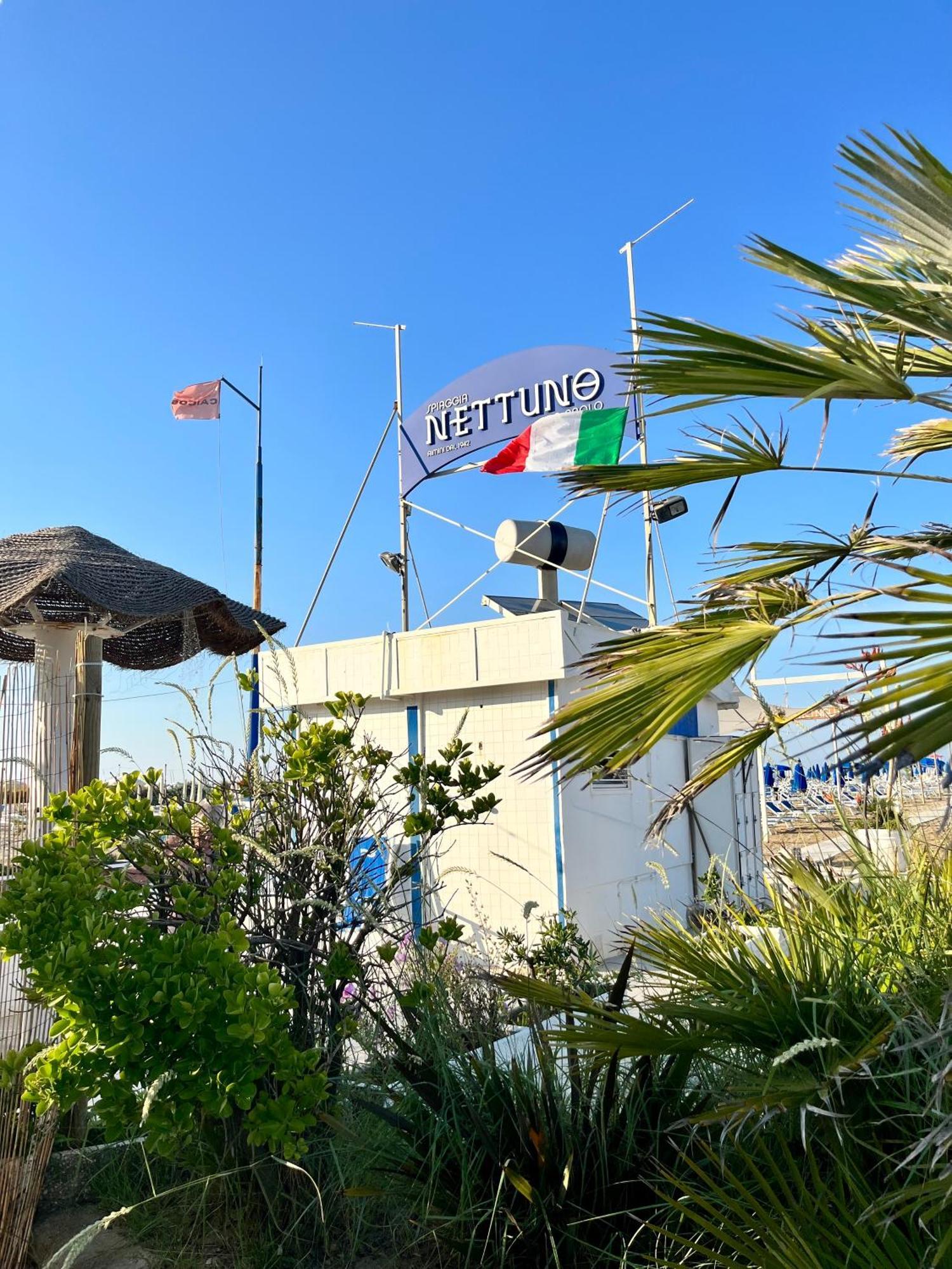 Hotel Columbia Frontemare Rimini Dış mekan fotoğraf